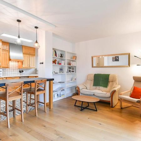 Nice Apartment With Balcony Very Close To The City Center Аннесі Екстер'єр фото