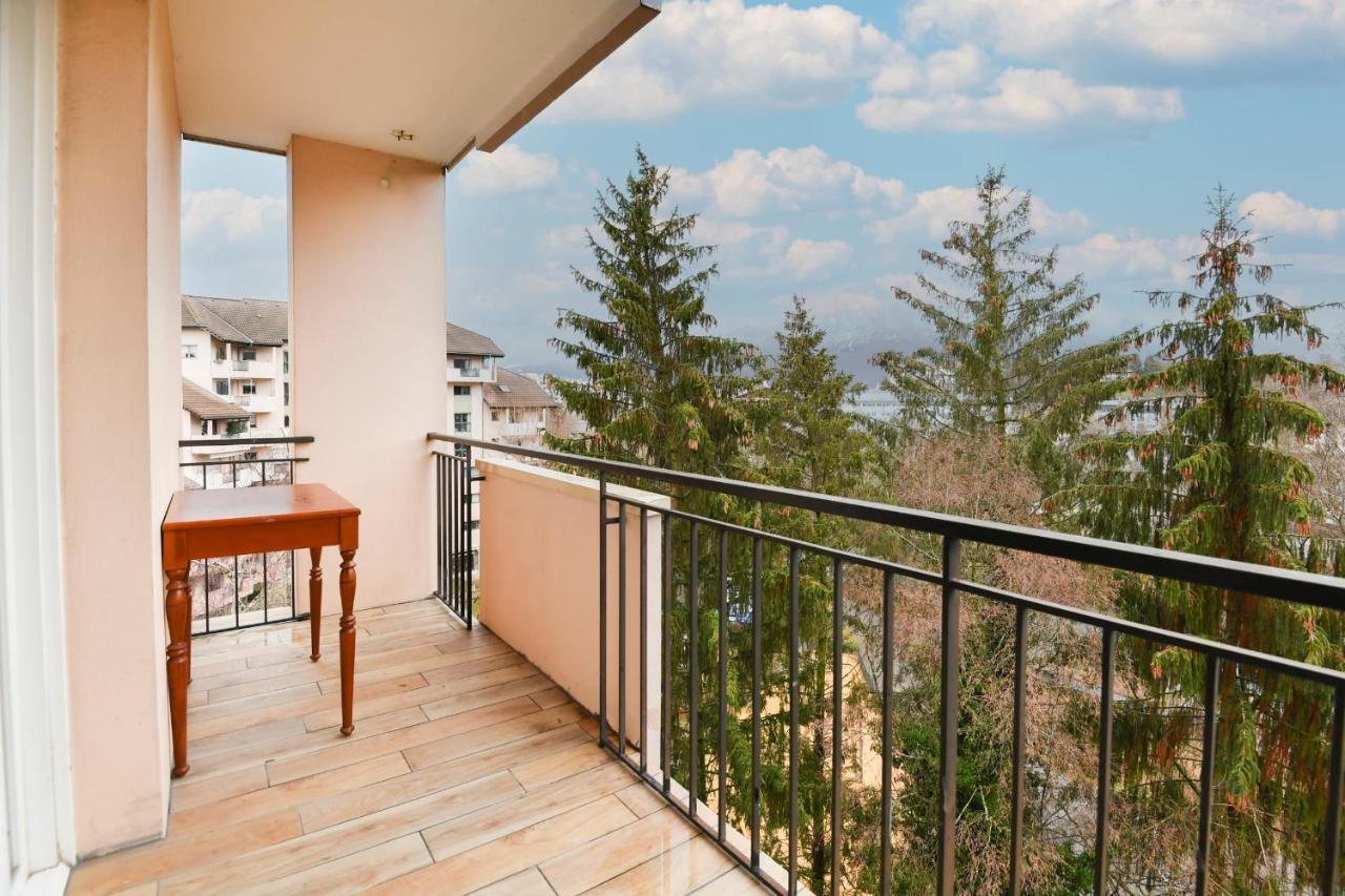 Nice Apartment With Balcony Very Close To The City Center Аннесі Екстер'єр фото