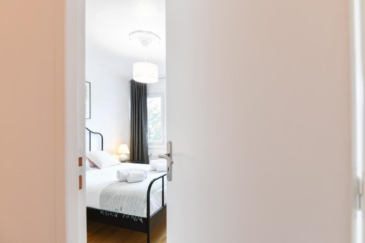 Nice Apartment With Balcony Very Close To The City Center Аннесі Екстер'єр фото